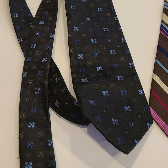 Lot of 2 men's ties Hugo Boss and Tommy Hilfiger - Picture 3 of 8